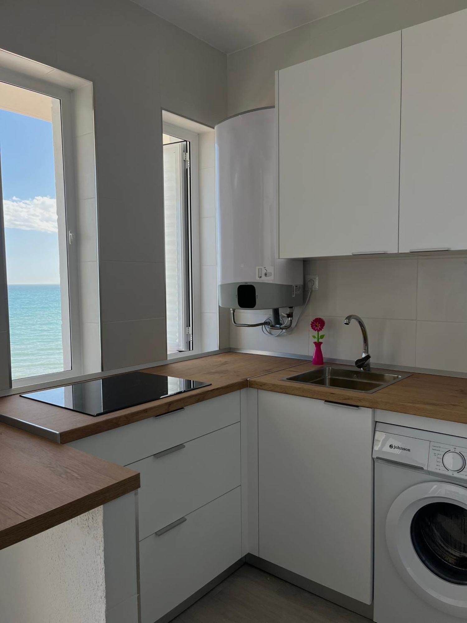 Apartamento Sea View / A Primera Línea De Playa